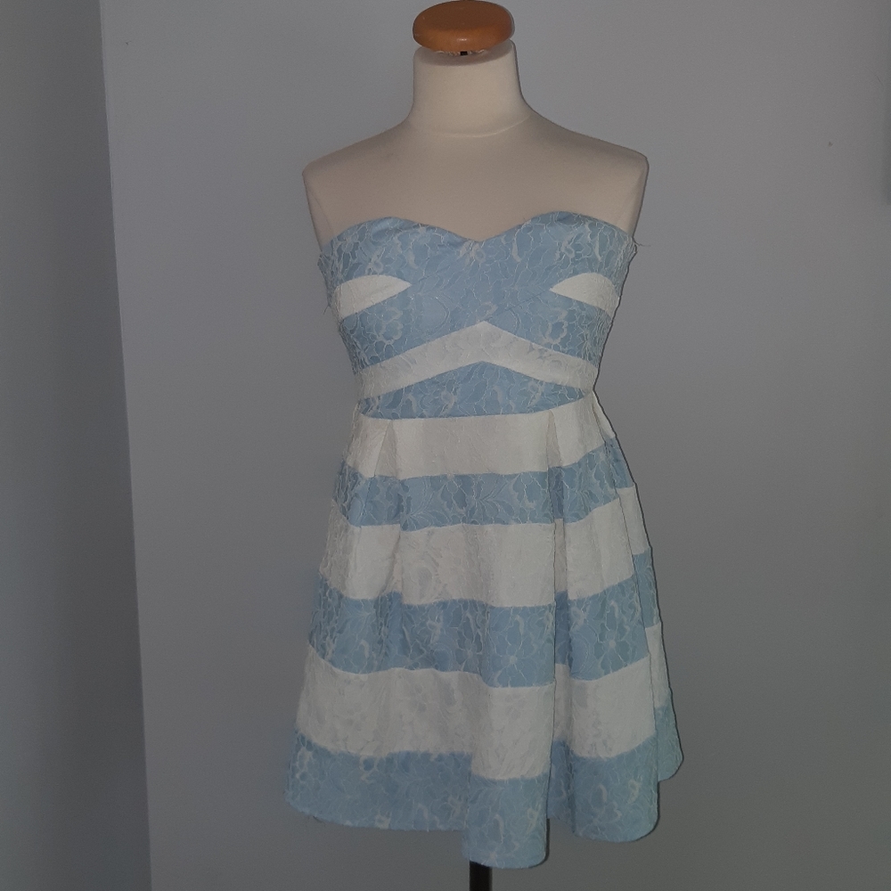 Love Point women's budsier dress Size Love Point women's budsier dress Size L